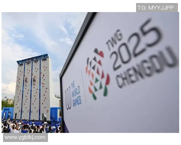 成都攀岩队的中路突破之路:深度解析攀岩运动的魅力与挑战 成都攀岩队的中路突破之路:深度解析攀岩运动的魅力与挑战